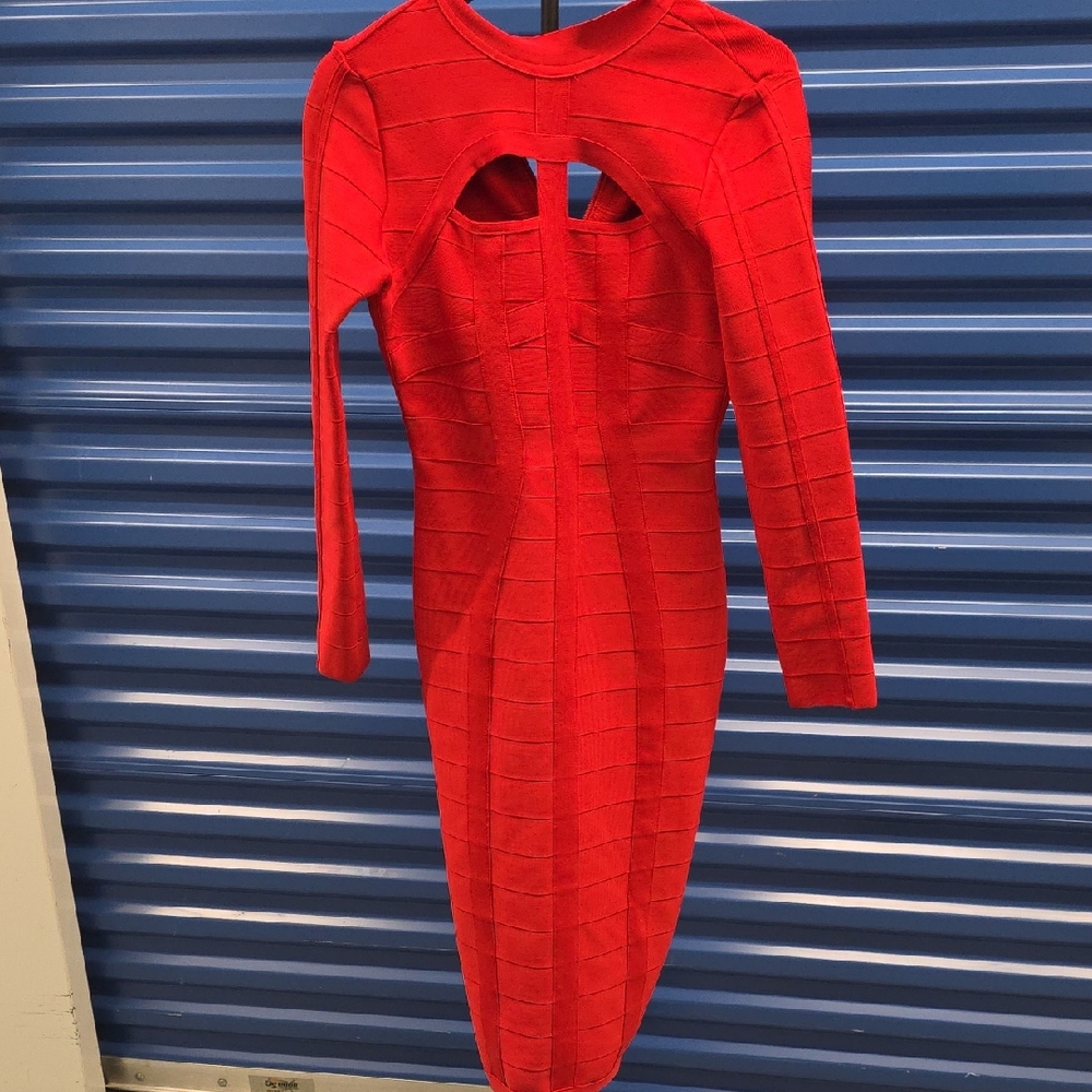 Chic Backless Red Dress